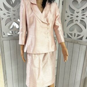 Le Suit Pink Women's Dress Suit size 8